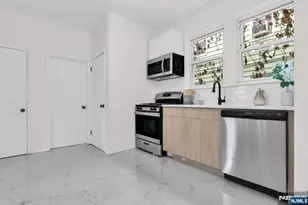 240 End Ave, Newark, NJ 07106 - Photo 16