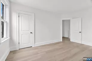 240 End Ave, Newark, NJ 07106 - Photo 38