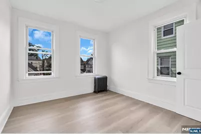 240 End Avenue, Newark, NJ 07106 - Photo 36
