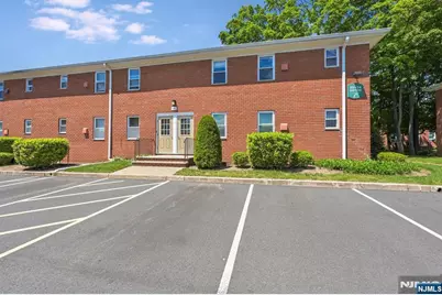 46 Knox Terrace 2A #2A, Wayne, NJ 07470 - Photo 1