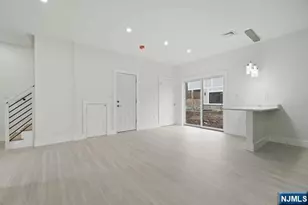 417 A Frances Ln, Northvale, NJ 07647 - Photo 10