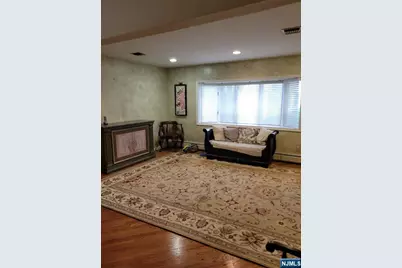 88 Hawthorne Avenue, Park Ridge, NJ 07656 - Photo 6