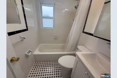 132 Hillside Avenue, Cresskill, NJ 07626 - Photo 8