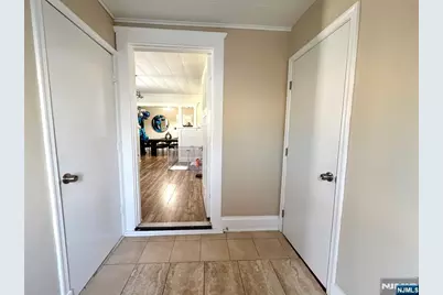 395 Taylor Avenue, Hackensack, NJ 07601 - Photo 10