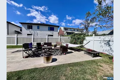 395 Taylor Avenue, Hackensack, NJ 07601 - Photo 4