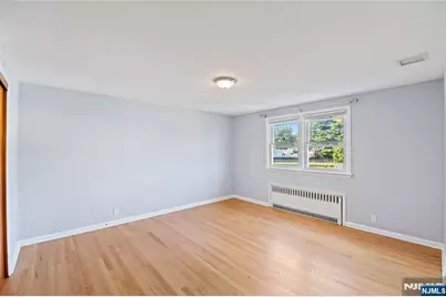 17 Kossuth Street, Wallington, NJ 07057 - Photo 20