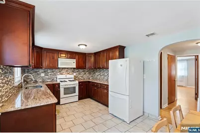 17 Kossuth Street, Wallington, NJ 07057 - Photo 24