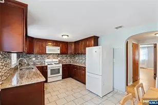 17 Kossuth St, Wallington, NJ 07057 - Photo 24