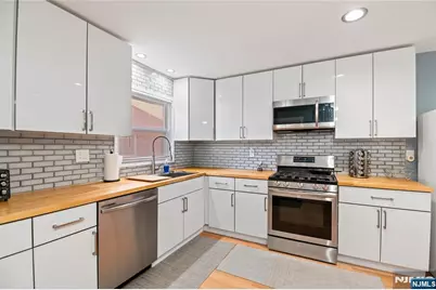 17 Kossuth Street, Wallington, NJ 07057 - Photo 12
