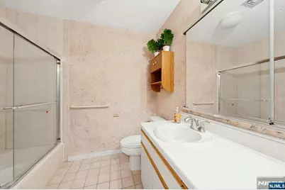 27 Sherwood Court 14 #14, River Edge, NJ 07661 - Photo 26