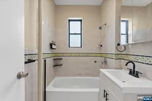 9017 Bergenwood Ave 2, North Bergen, NJ 07047 - Photo 18