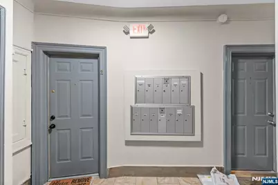 9017 Bergenwood Avenue 2 #2, North Bergen, NJ 07047 - Photo 2