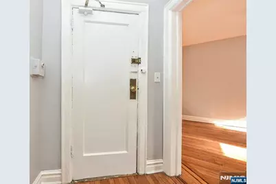 303 Hamilton Place A4 #A4, Hackensack, NJ 07601 - Photo 6