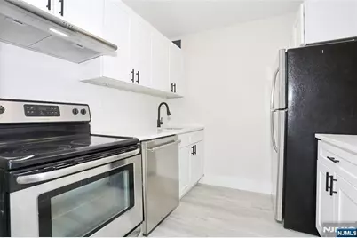 770 Anderson Avenue 5F #5F, Cliffside Park, NJ 07010 - Photo 10