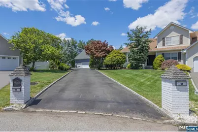 11 Gates Place, Wayne, NJ 07470 - Photo 2