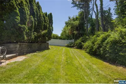 11 Gates Place, Wayne, NJ 07470 - Photo 8