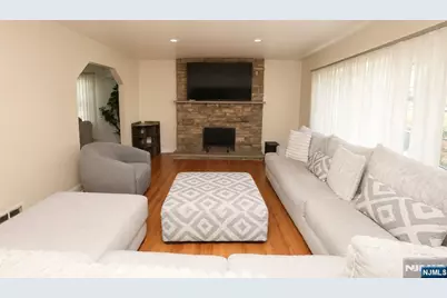 141 Coeyman Avenue, Nutley, NJ 07110 - Photo 20
