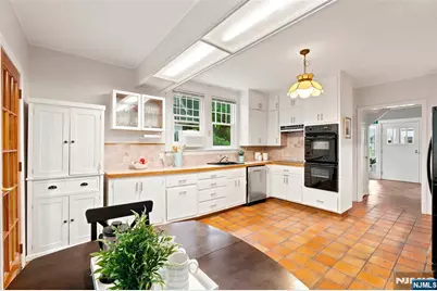 35 Glenside Road, South Orange, NJ 07079 - Photo 18