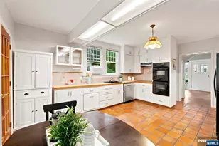 35 Glenside Rd, South Orange, NJ 07079 - Photo 18