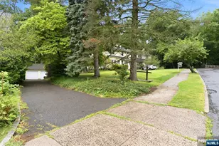 35 Glenside Rd, South Orange, NJ 07079 - Photo 6