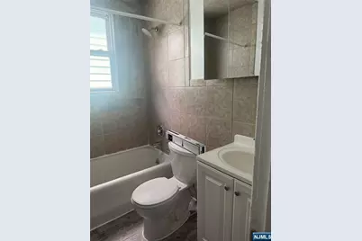 95 Crawford Street 1 #1, East Orange, NJ 07018 - Photo 4