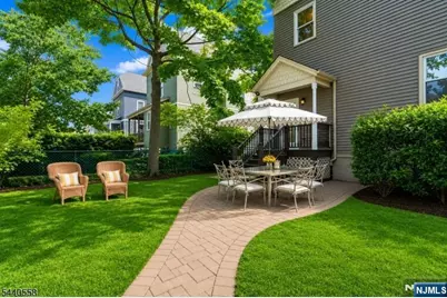 129 Claremont Avenue 2 #2, Montclair, NJ 07042 - Photo 4