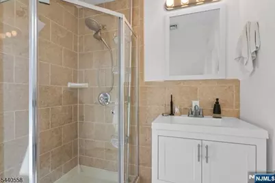 129 Claremont Avenue 2 #2, Montclair, NJ 07042 - Photo 22