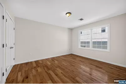 508 2nd Avenue 2 #2, Lyndhurst Township, NJ 07071 - Photo 14