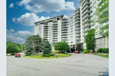1 Claridge Drive 925 #925, Verona, NJ 07044 - Photo 2