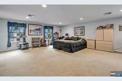 799 Millbrook Road, River Edge, NJ 07661 - Photo 16