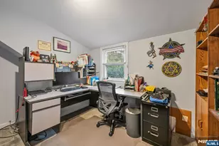 799 Millbrook Rd, River Edge, NJ 07661 - Photo 18