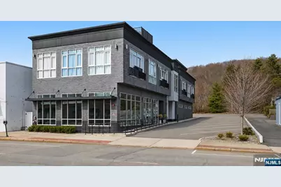 271 Millburn Avenue A #A, Millburn, NJ 07041 - Photo 1