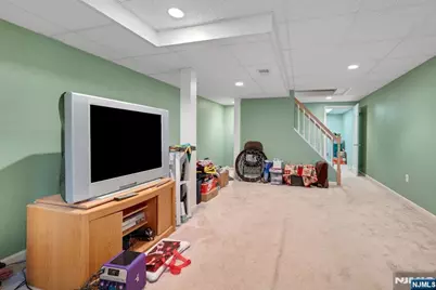 42 Heatherhill Road, Cresskill, NJ 07626 - Photo 24