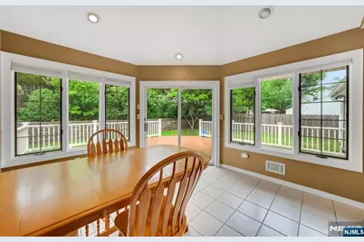 42 Heatherhill Road, Cresskill, NJ 07626 - Photo 12