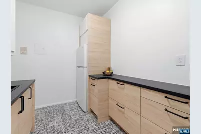 141 Duncan Avenue 6 #6, Jersey City, NJ 07306 - Photo 16