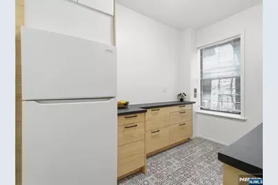 141 Duncan Avenue 6 #6, Jersey City, NJ 07306 - Photo 12