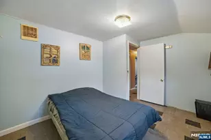72 Lake Dr, Wayne, NJ 07470 - Photo 20