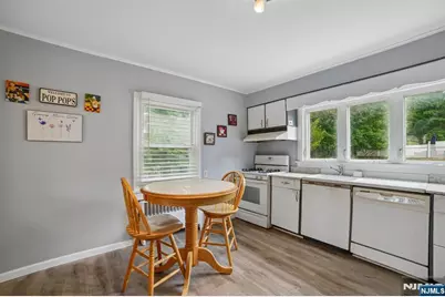 72 Lake Drive, Wayne, NJ 07470 - Photo 12