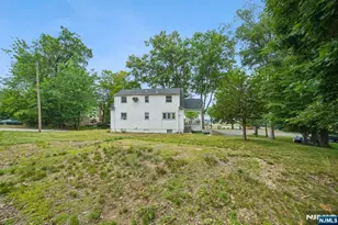 72 Lake Dr, Wayne, NJ 07470 - Photo 26