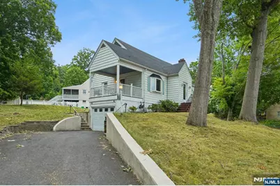 72 Lake Drive, Wayne, NJ 07470 - Photo 2