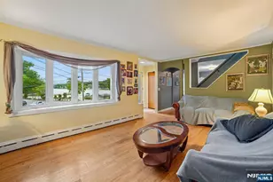 72 Lake Dr, Wayne, NJ 07470 - Photo 6