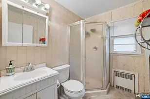 72 Lake Dr, Wayne, NJ 07470 - Photo 16