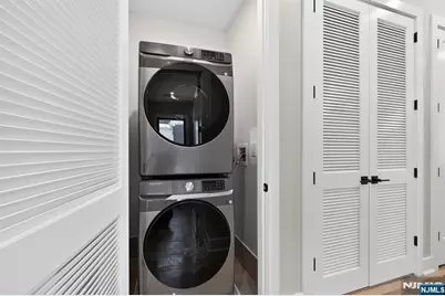 172 Griffith Street 2 #2, Jersey City, NJ 07307 - Photo 28