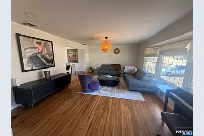 60 Eileen Drive, Mahwah, NJ 07430 - Photo 6