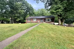 60 Eileen Dr, Mahwah, NJ 07430 - Photo 1