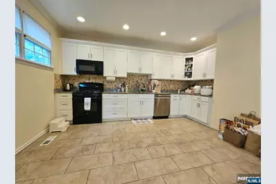 183 Tenafly Road, Tenafly, NJ 07670 - Photo 12