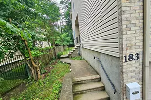 183 Tenafly Rd, Tenafly, NJ 07670 - Photo 2