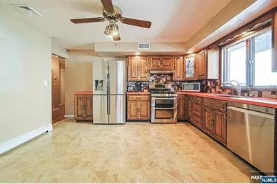 330 E Ruby Avenue, Palisades Park, NJ 07650 - Photo 18
