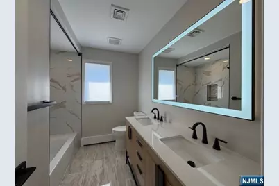 330 E Ruby Avenue, Palisades Park, NJ 07650 - Photo 12