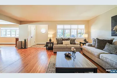 330 E Ruby Avenue, Palisades Park, NJ 07650 - Photo 14